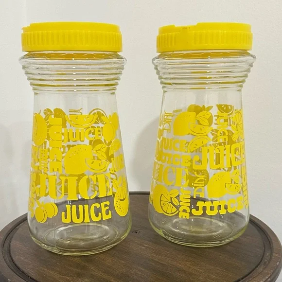 Vintage 1970’s Anchor Hocking Yellow Lemon Juice Carafes - Set of 2 - Picture 2 of 5